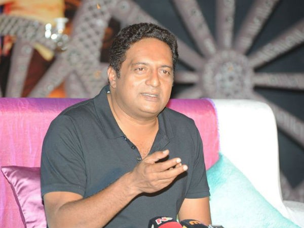 ఏ పార్టీలోనూ చేరడం లేదు :  ప్రకాశ్‌ రాజ్‌