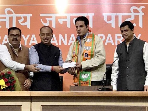 బిజెపిలో చేరిన బాలీవుడ్‌ నటుడు