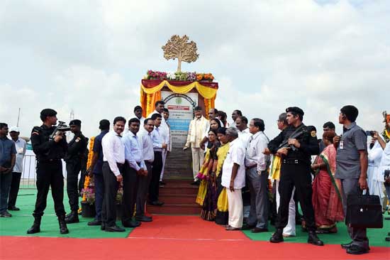 రాజధానిని బ్రహ్మాండంగా అభివృద్ధి చేస్తాం : చంద్రబాబు