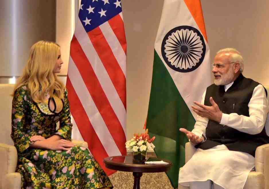 మోదీ, ఇవాంక ప్రత్యేక భేటీ