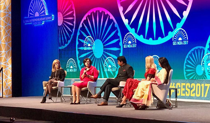 కేటీఆర్‌కు అమెరికా ఆహ్వానం