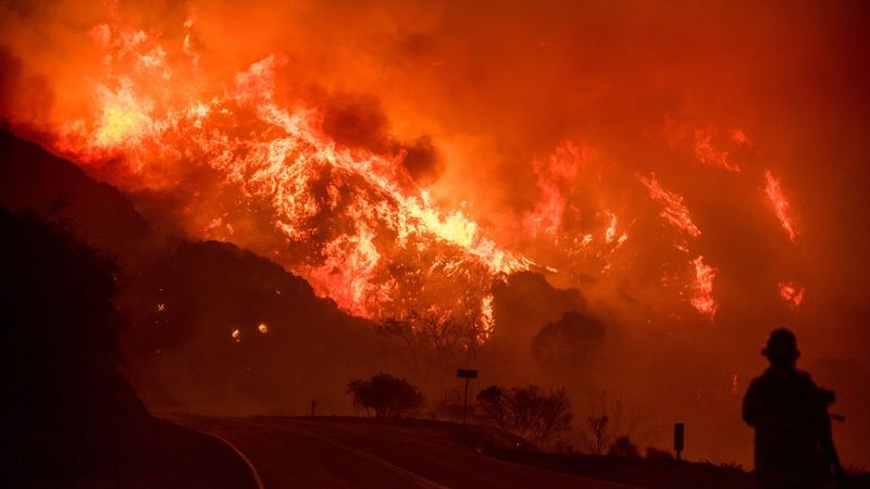 కాలిఫోర్నియాలో కార్చిచ్చు