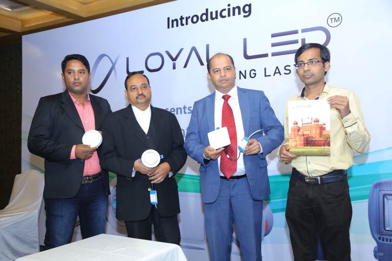 ‘లాయల్ యల్ ఈ డి లైట్స్’ కంపెనీ ప్రారంభించిన  ‘శ్రీ బాలాజీ వీడియోస్’ నిరంజన్ పన్సారి