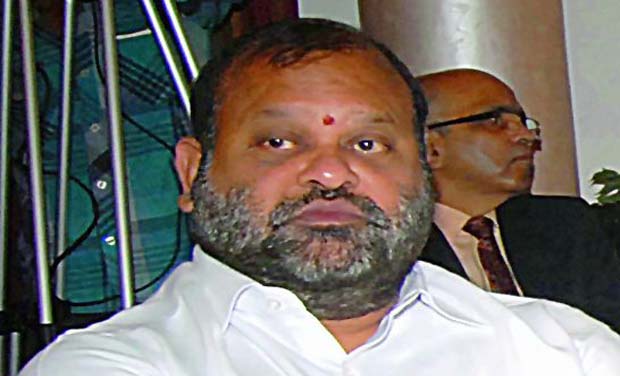 కారెక్కనున్న ముఖేష్‌?