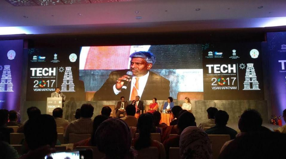 టెక్‌ 2017 సదస్సులో ప్రసంగించిన జయరామ్‌ కోమటి