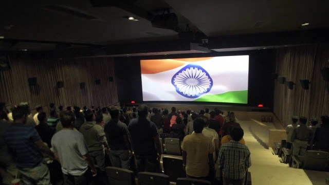 జాతీయ గీతం తప్పనిసరి కాదు