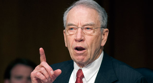 హెచ్-1బీతో అమెరికా కార్మికులకు నష్టం హెచ్-1బీతో అమెరికా కార్మికులకు నష్టం