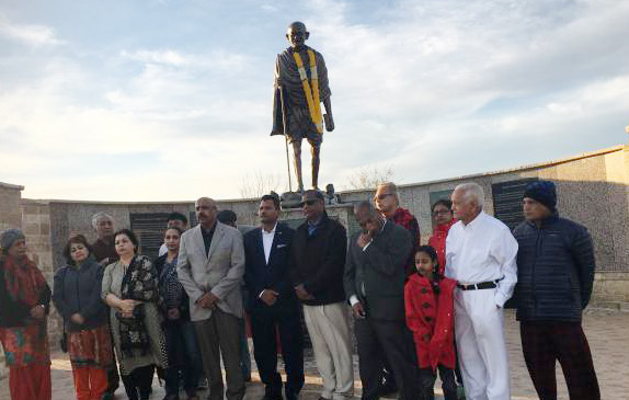 డాలస్ లో మహాత్మా గాంధీకి ఘన నివాళి