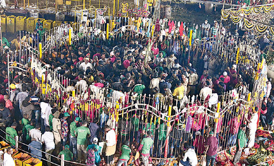 వనం నుంచి జనంలోకి సమ్మక్క