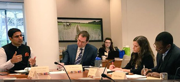 బిల్ అండ్ మిలిందా గేట్స్ ఫౌండేషన్ ప్రతినిధులతో లోకేష్ భేటీ