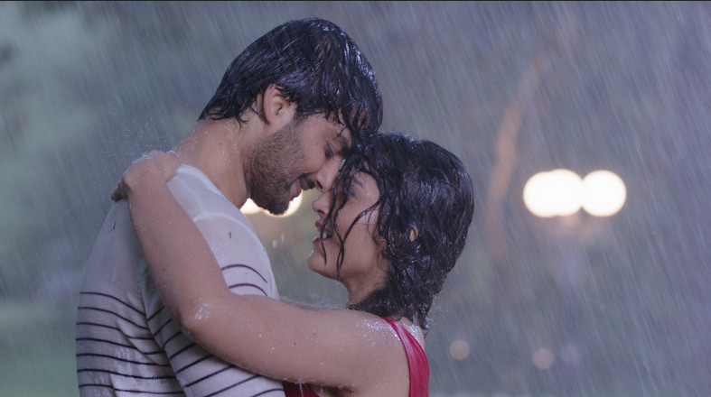 ‘రాజరథం’లో నిరూప్ అవంతికల రొమాంటిక్ చలి పోరాటం