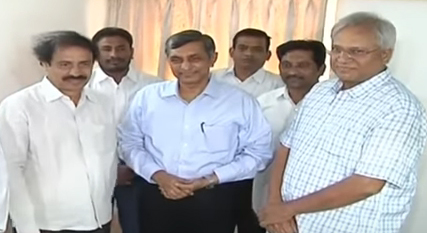 జేపీతో భేటీ అయిన ఉండవల్లి