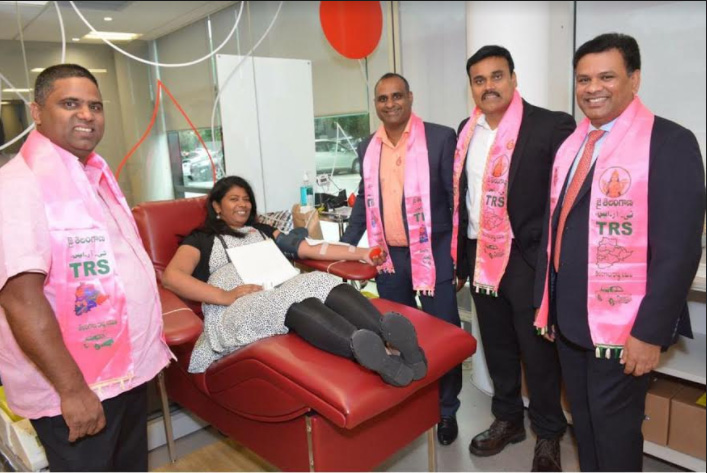 కేసీఆర్ జన్మదిన వేడుకల్లో ఎన్నారైలు