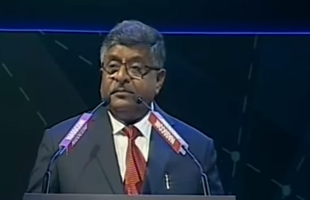 సాంకేతికతతోనే అభివృద్ధి సాధ్యం