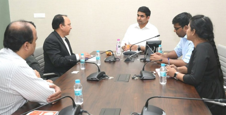 ఫేస్ బుక్ ప్రతినిధులతో లోకేశ్ భేటీ ఫేస్ బుక్ ప్రతినిధులతో లోకేశ్ భేటీ