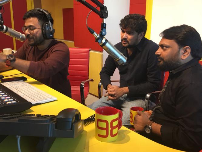 ‘ఛల్ మోహన్ రంగ’  తొలి గీతం విడుదల