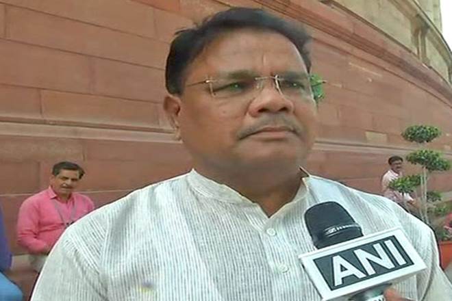 జాతీయ గీతంలో ఆ పదాన్ని తొలగించండి