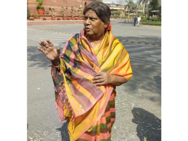 మహిళగా ఎంపీ శివప్రసాద్