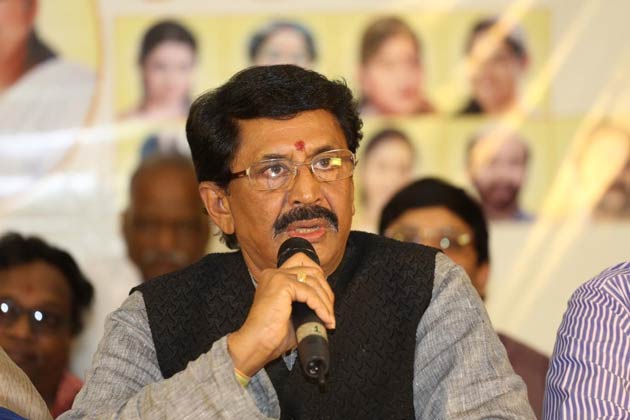 రాజీనామా చేస్తే …ఆ పని చేసేదెవరు