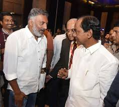 సీఎం కేసీఆర్ తో పాటు అసెంబ్లీకి వెళ్లిన ప్రకాశ్ రాజ్