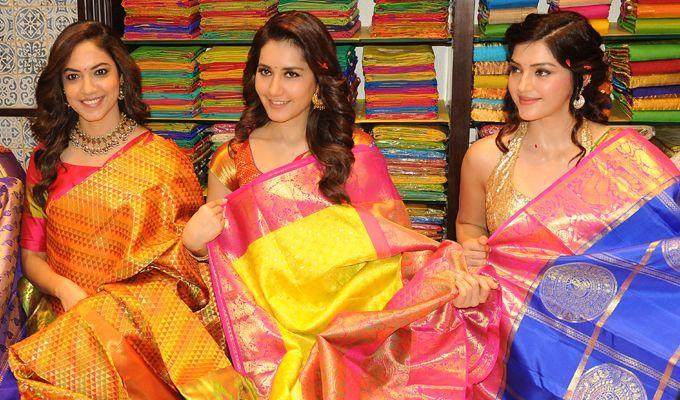 ఏలూరులో సినీతారల సందడి