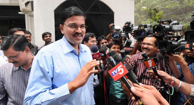 అప్పుడే భవిష్యత్ కార్యాచరణ ప్రకటిస్తా : జేడీ