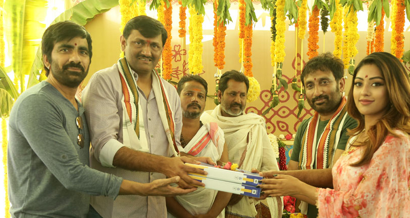 న్యూయార్క్ లో అమర్ అక్బర్ అంటోనీ షూటింగ్