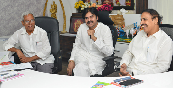 6న పాదయాత్ర : పవన్ కల్యాణ్