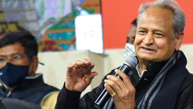 కరోనా బారినపడిన రాజస్థాన్ సీఎం