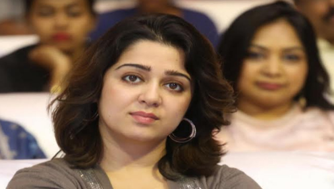 త్వరలోనే పెళ్లి చేసుకోబోతున్న  హీరోయిన్‌  ఛార్మి
