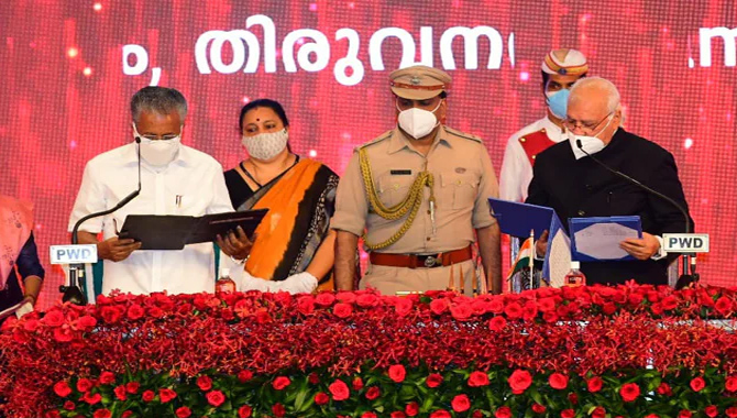 కేరళ సీఎంగా పినరయి విజయన్ ప్రమాణ స్వీకారం