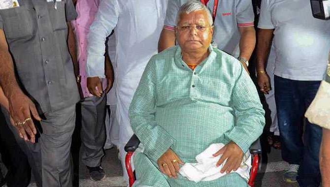 లాలూ ప్రసాద్ యాదవ్ కు సీబీఐ క్లీన్ చీట్!
