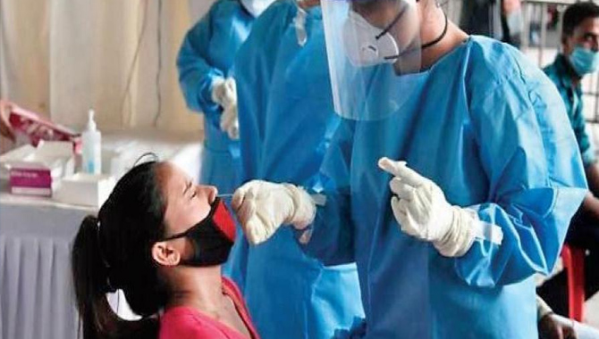 దేశంలో కరోనా తగ్గుముఖం… 24 గంటల్లో