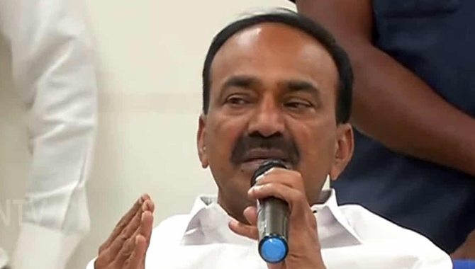 హరీశ్ రావు కూడా అవమానాలు ఎదుర్కొన్నారు : ఈటల ఆరోపణలు