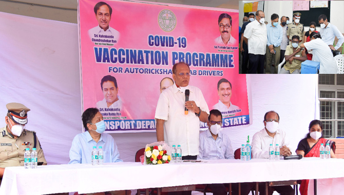 ఆటో, క్యాబ్ డ్రైవర్లకు కోవిడ్ వాక్సినేషన్ : సోమేశ్ కుమార్