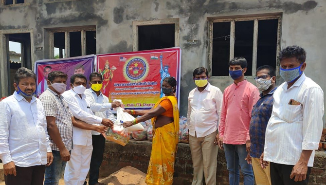 భదాద్రి కొత్తగూడెం జిల్లాలో టిటిఎ నిత్యావసర సరకుల పంపిణీ