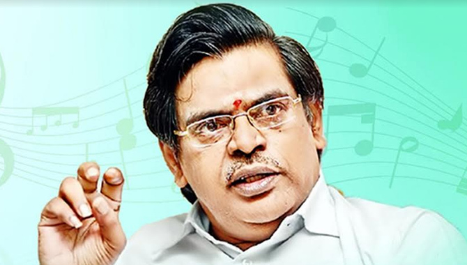 నెటిజన్ లకు సీతారామశాస్త్రి మాటల తూటాలు!