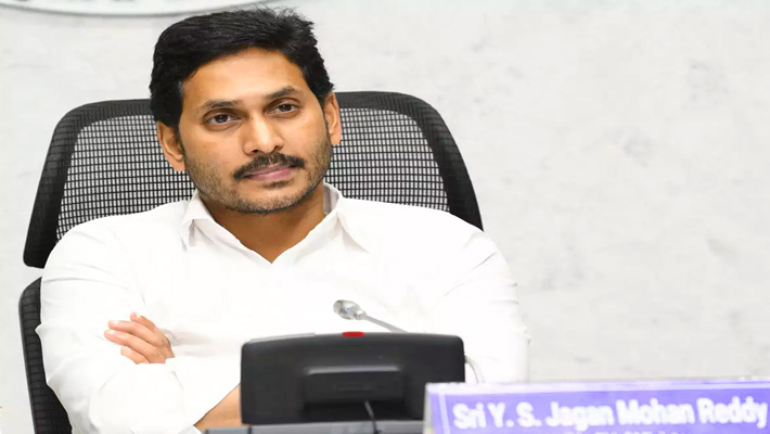 ధర్డ్‌వేవ్ కు సన్నద్ధమవుతున్న ఏపీ ప్రభుత్వం.. తల్లిదండ్రులకు అవగాహన పెంచాలని జగన్ ఆదేశాలు