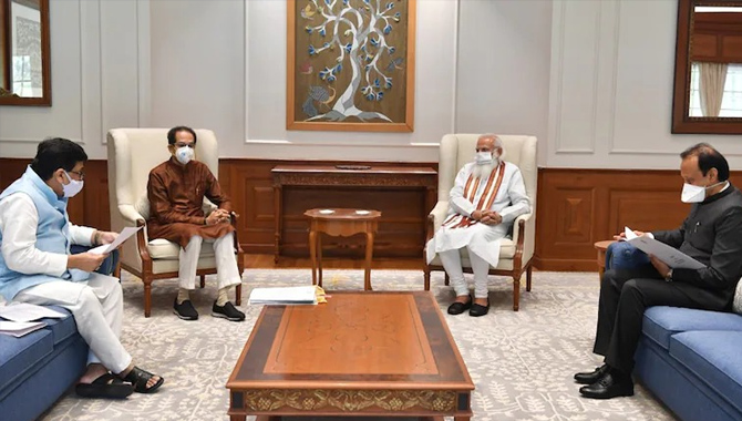 నవాజ్ షరీఫ్ ను  కలుసుకున్నానా? మోదీని కలవడంలో తప్పేముంది? సీఎం ఉద్ధవ్