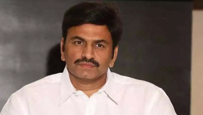 ఎంపీ రఘురామ విషయంలో రంగంలోకి వైసీపీ…  లోక్‌సభ స్పీకర్ ను కలిసిన వైసీపీ ఎంపీ