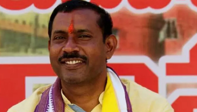 వైకాపాలో చేరనందుకే తనపై…