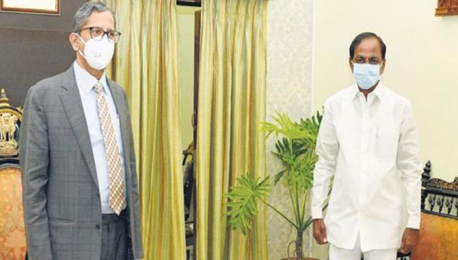 యాదాద్రిలో సీజేఐ పర్యటన…