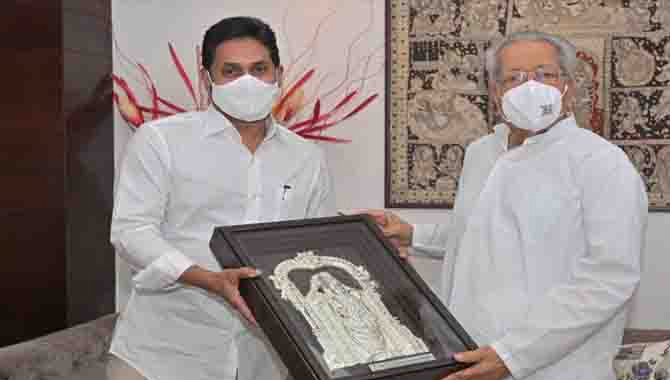 ఎమ్మెల్సీల నామినేట్‌కు ఓకే చెప్పిన ఏపీ గవర్నర్