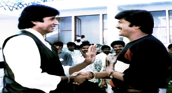 జయజయమహావీర గద్యాన్ని విడుదల చేసిన బిగ్‌ బి
