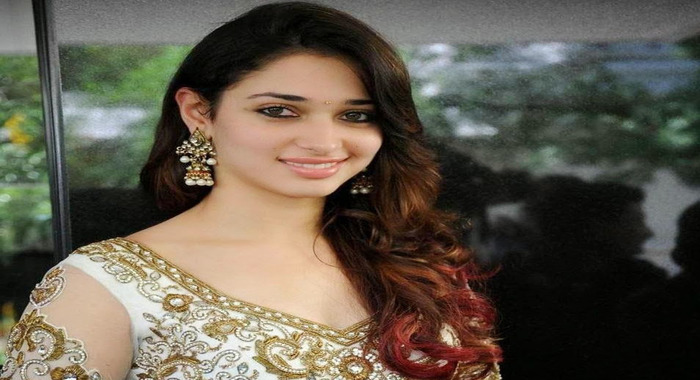 ప్రముఖ టి వి ఛానల్  షో లో తమన్నా