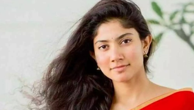 కధలు నచ్చక కోట్లు నష్టపోయిన సాయిపల్లవి