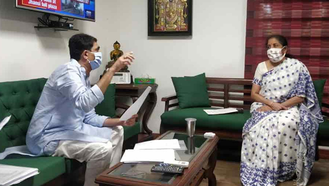 కేంద్రమంత్రి నిర్మలా  సీతారామన్‍తో .. మంత్రి బుగ్గన భేటీ