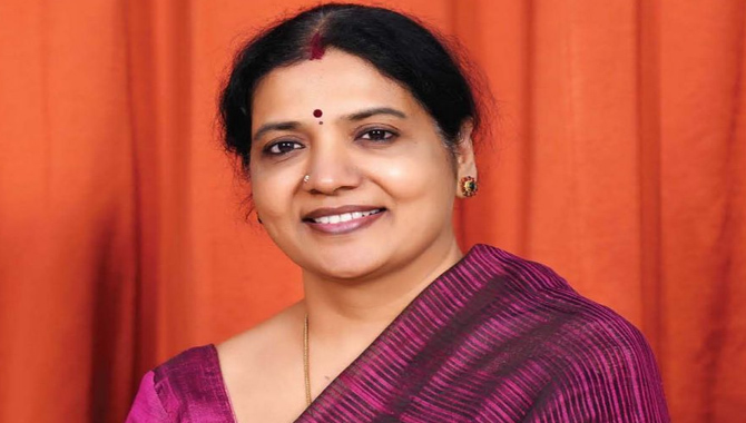 జీవిత రాజశేఖర్ 200 కోట్ల విలువ గల ప్రాపర్టీ ఫర్ సేల్? : ఆసక్తి చూపుతున్న సెలెబ్రిటీస్!