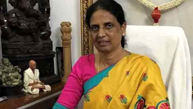 అందరికీ  ఆన్‌లైన్‌లోనే విద్యా బోధన : సబితా ఇంద్రారెడ్డి