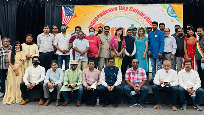 ఎఐఎ ఇండిపెండెన్స్ డే వేడుకలు